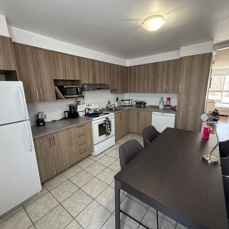 LAVAL-DES-RAPIDES 4 1/2 JUILLET/JULY (MÉTRO DE LA CONCORDE) - Photo 4