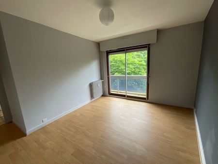 A LOUER - Quartier Marronniers - T3 avec balcon, parking et cave. - Photo 4