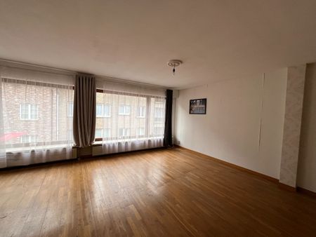 Appartement met 2 slaapkamers te huur in centrum Waregem - Photo 4