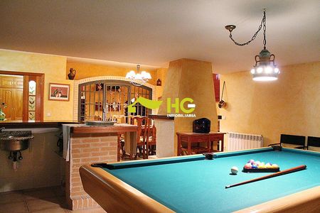 Alquiler Chalet en Urbanización - El Bosque, Villaviciosa De Odón - Photo 5