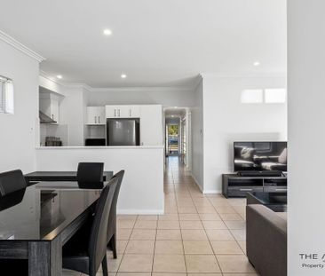 Location, Lifestyle & Living Made Easy - Photo 5