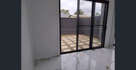 2 Bedrooms – NEW granny unit for lease with private access - Photo 2