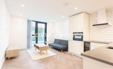 1 Bedroom flat to rent in Cashmere Wharf, London Dock, E1W - Photo 3