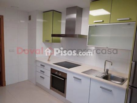 Piso en alquiler en Centro - Photo 5