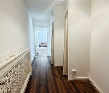 Woolley House, Craven Walk, SO14 - Photo 2