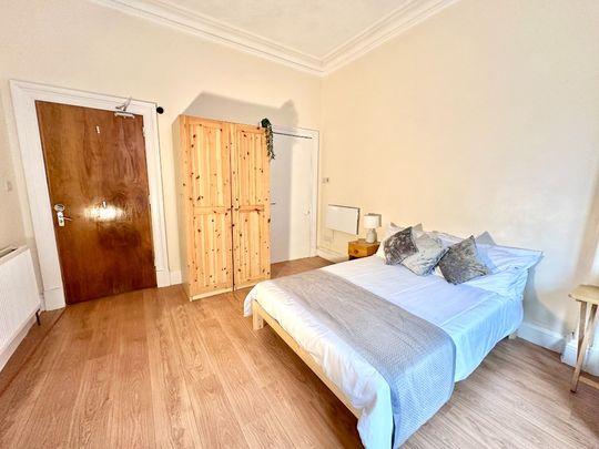 Cartvale Road, Battlefield, Glasgow, G42 9SW - Photo 1