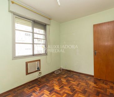 Apartamento com 2 quartos e 45m² para alugar em Cristal, Porto Alegre. - Foto 6