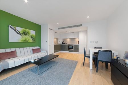 One bedroom apartment to rent in Landmark, Canary Wharf E14 - Photo 5