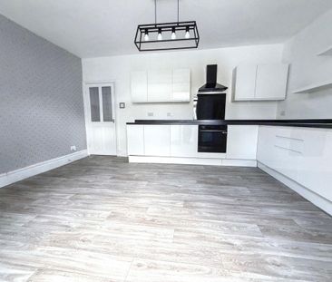 Shop Row, Philadelphia , Houghton Le Spring, Tyne and Wear, DH4 4JD - Photo 6