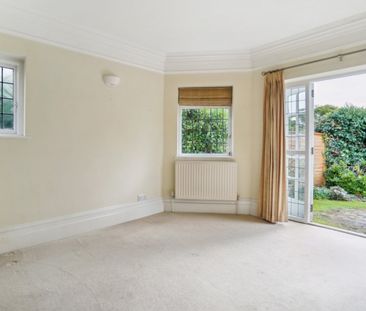 The Queensway, Gerrards Cross, Bucks,SL9 - Photo 6