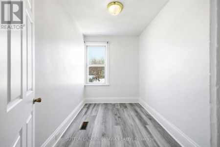 2 - 244 ROCHESTER STREET - Photo 4