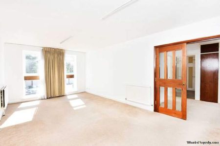 2 bedroom property to rent in London - Photo 3