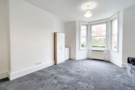 Studio to rent - Photo 5