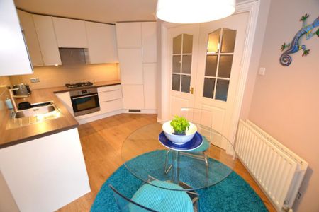 2 bedroom flat to rent - Photo 5