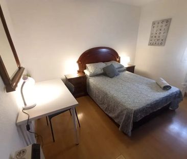 Calle de Pico Cejo, Madrid, Community of Madrid 28038 - Photo 5