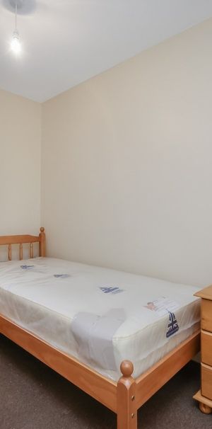 Room in a Shared Flat, Beachcroft Way, N19 - Photo 1