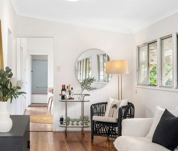 46 Eversleigh Road, Scarborough, Qld 4020 - Photo 1