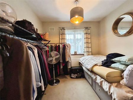 Spring Avenue, Egham, Surrey, TW20 9PJ - Photo 5