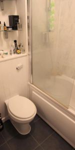 The Rowans, WokingProperty for lettings - Seymours - Photo 4