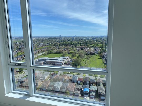 For Lease - 7950 Bathurst Street, Vaughan, Ontario - Photo 1