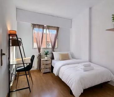 Calle del Pintor Murillo, Alcobendas, Community of Madrid 28100 - Photo 5