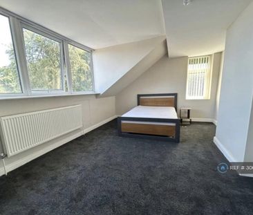 2 bedroom end of terrace house to rent - Photo 3