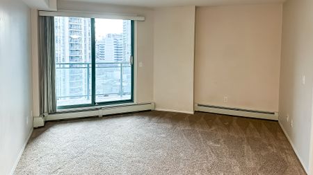 1 Bedroom Condo For Rent In Downtown With Undgr. Parking. - Photo 3