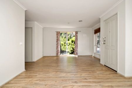Recently Renovated Townhouse! - Photo 4