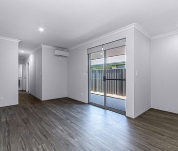 COASTAL 2X1 DUPLEX HOME IN DAWESVILLE – STYLISH & LOW-MAINTENANCE! - Photo 1