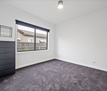 19 Pollock Avenue Traralgon VIC - Photo 4