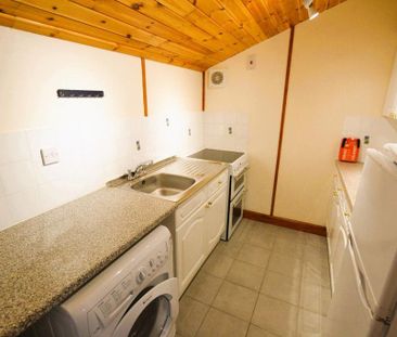 1 bedroom barn conversion to rent - Photo 3
