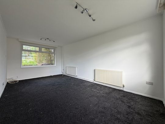 3 Bed Semi-Detached House, Lingfield Gardens, LS17 - Photo 1