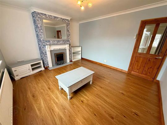 72 Queens Avenue, Glengormley, Newtownabbey, BT36 5HX - Photo 1