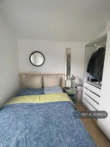 2 bedroom semi-detached house to rent - Photo 2