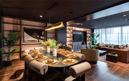 Stunning Fully Furnished Three Double Bedroom Penthouse Apartment with unrivalled facilities in the Exclusive Cortland at Colliers Yard Development - Photo 4