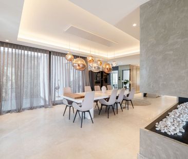 Detached Villa in Los Flamingos - Photo 2