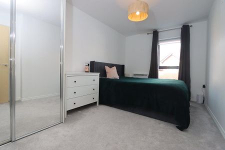 2 bedroom apartment to rent - Photo 5