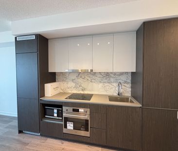 For Lease - 28 Interchange Way Unit# 2008, Vaughan, Ontario - Photo 1