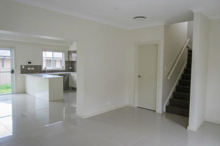 Modern and Low-Maintenance - Photo 2