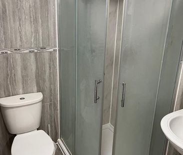 1 Bed Flat, Station Parade, IG11 - Photo 6