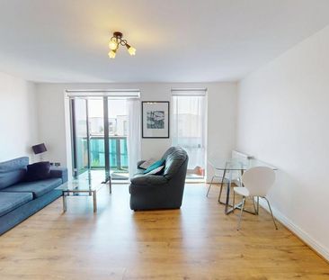 2 bedroom apartment to rent - Photo 2