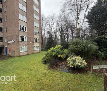 1 bedroom in a house share to rent - Photo 2