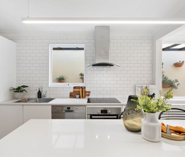 A fresh take on classic Victorian charm - Photo 6