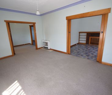 Love Living Here! - Photo 4