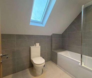 Finchampstead Road, Finchampstead, RG40 - Photo 6