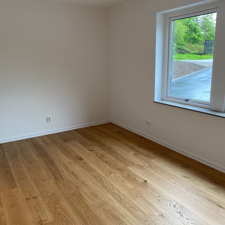 Gudö Åvägen, Vendelsö - Photo 1