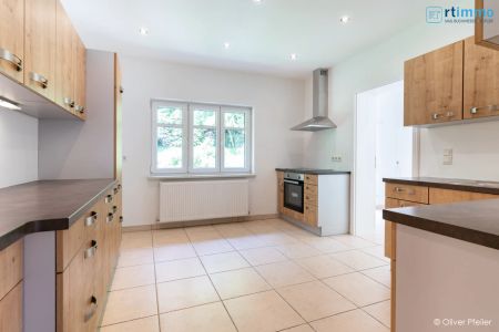 HELLE UND GROSSZÜGIGE 4 ZIMMERWOHNUNG IN IDYLLISCHER LAGE MIT GARTEN UND GARAGENPLATZ- PROVISIONSFREI - Foto 5