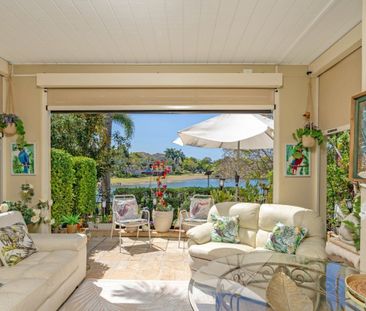 Spacious Executive Townhouse with Uninterrupted Lake Views - Photo 5