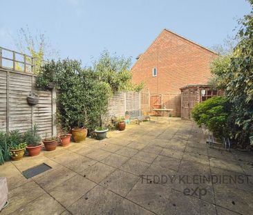 3 bedroom terraced house to rent - Photo 4