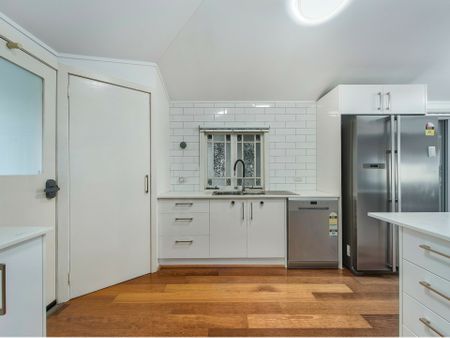 CHARMING AIR CONDITIONED HOME IN KEDRON - Photo 5